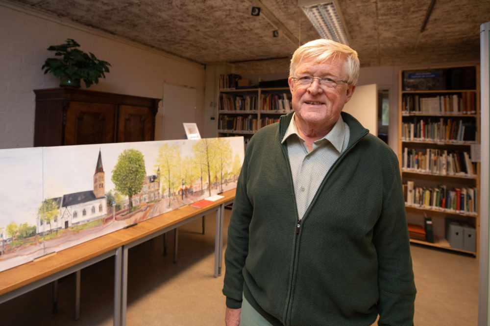 HKB2503 Ton bij tentoonstelling MQ