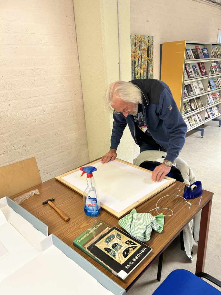HKB2512 ophangen Escher tekening Klaas MQ